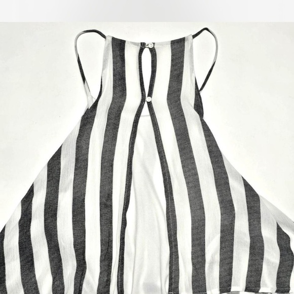 Striped Romper - Picture 4 of 8